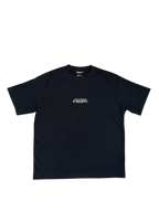 T-shirt nera oversize minimal con logo ricamato | Enigma - Enigmavdm